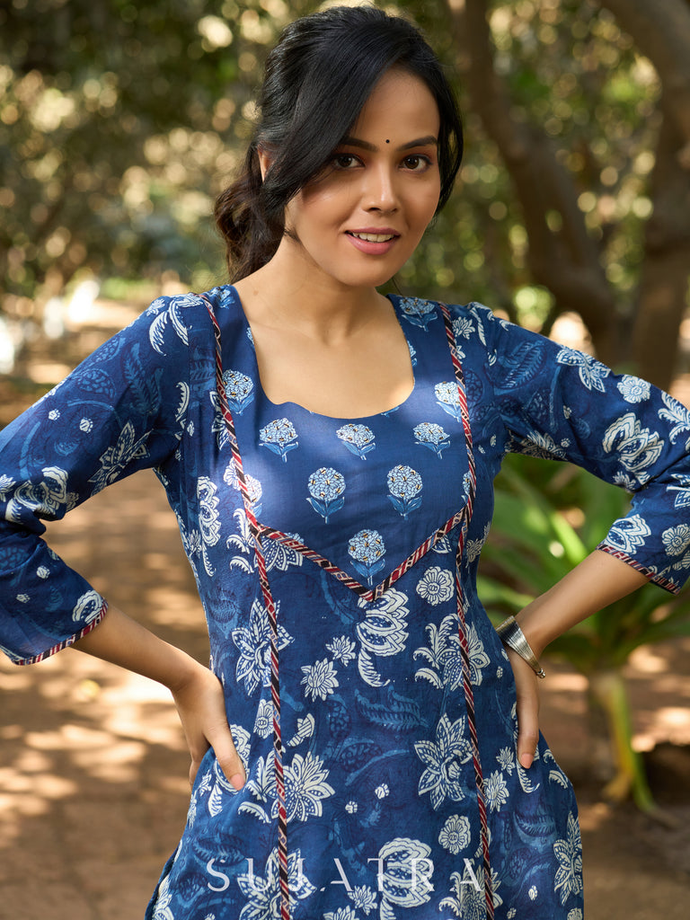 Indigo Handcrafted Floral Print Kurta with Delicate Ajrakh Detailing