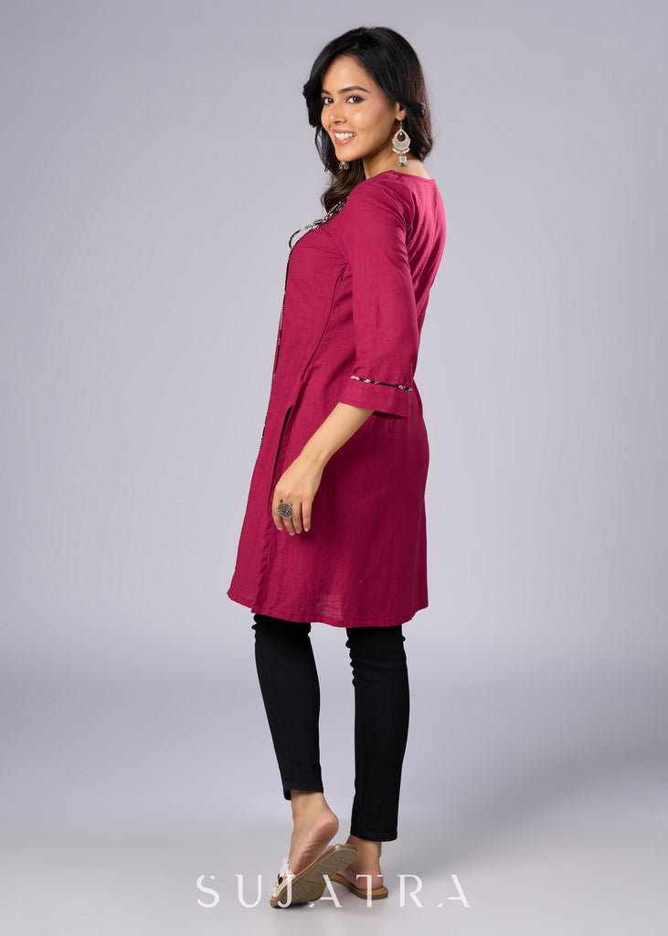 Trendy Magenta Cotton Tunic with Comfortable Silhouette