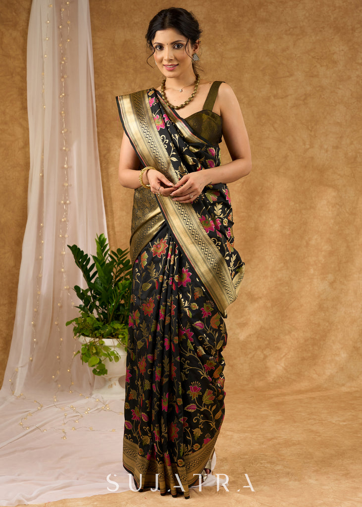 Exquisite Banarasi Silk Saree With Timeless Zari Motifs