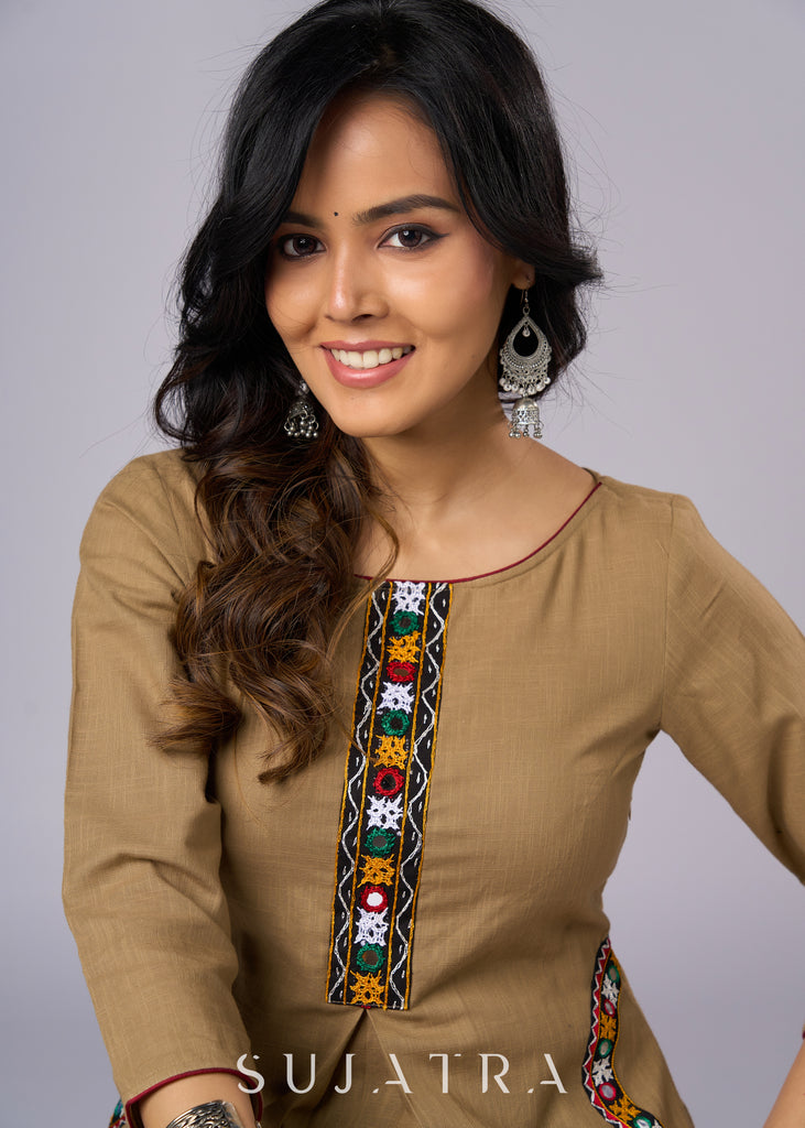 Elegant Dark Beige Cotton Tunic Adorned with Intricate Mirror Work