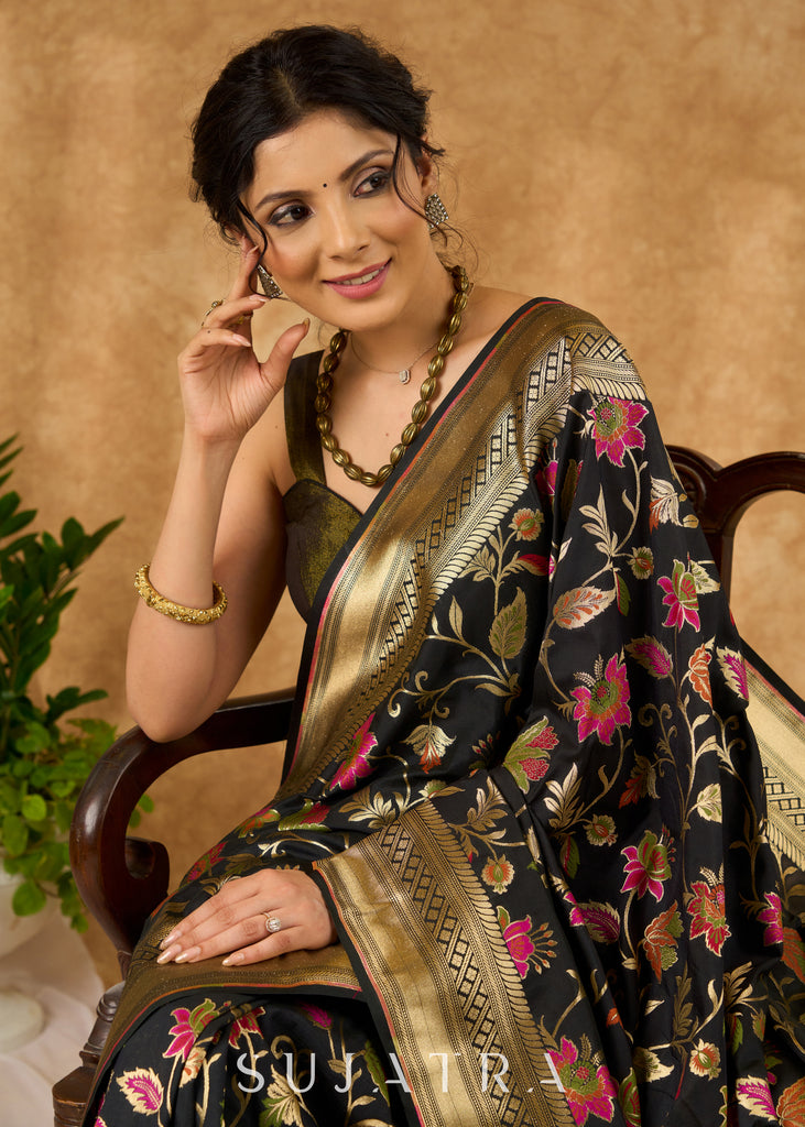 Exquisite Banarasi Silk Saree With Timeless Zari Motifs