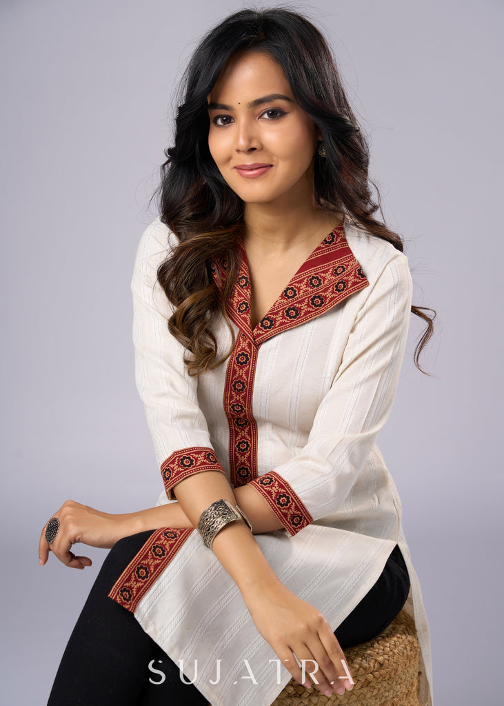 Classy Off White Cotton Ajrakh Collared Tunic