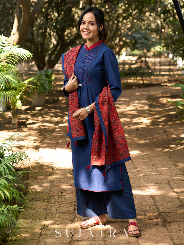 Elegant Indigo Kurta with Contrast Kantha Stitch Detailing and Button Accents