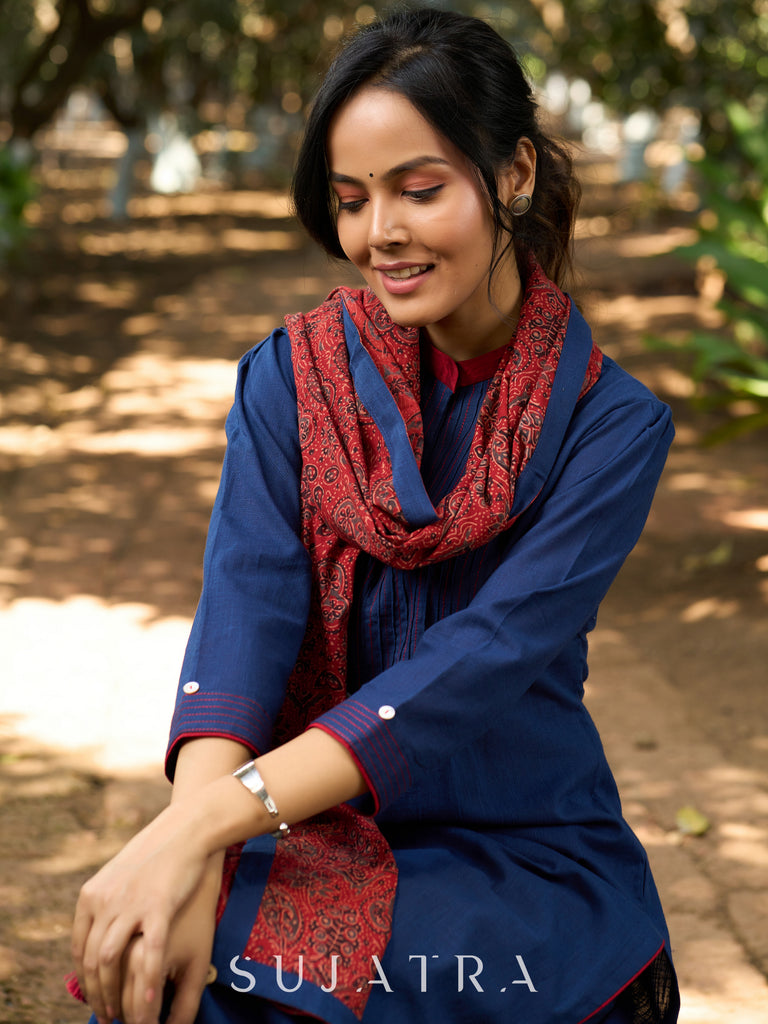 Elegant Indigo Kurta with Contrast Kantha Stitch Detailing and Button Accents