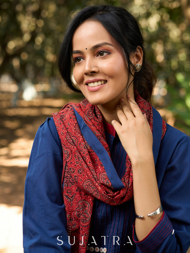 Elegant Indigo Kurta with Contrast Kantha Stitch Detailing and Button Accents