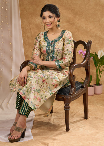 Green printed chanderi kurta with intricate mirror embroidery