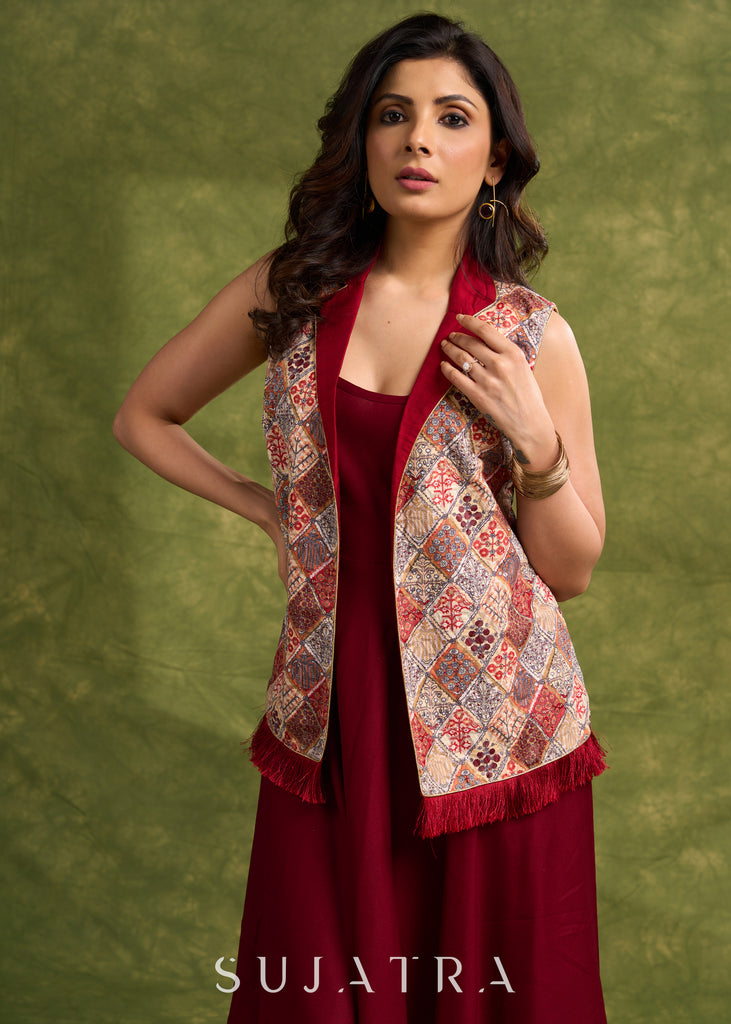 Elegant Fusion Of Ivory & Maroon , Self Embroidered Sleeveless Jacket With Silk Collar    Dress Optional