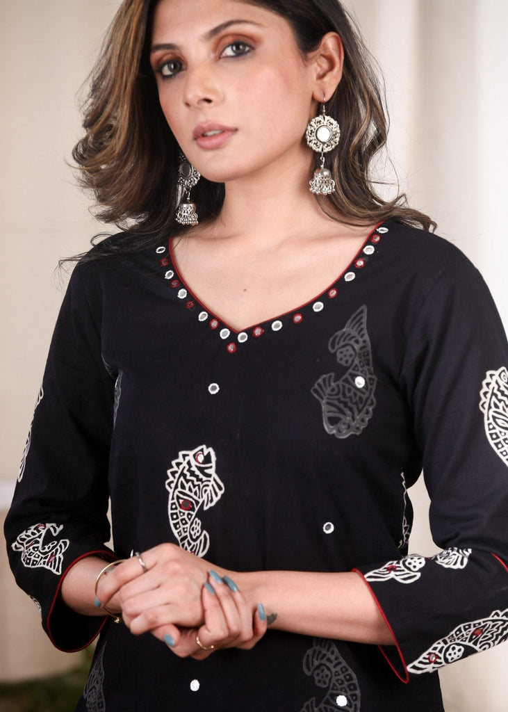 ON-SALE-exclusive-printed-hand-embroidered-mirror-work-cotton-tunic