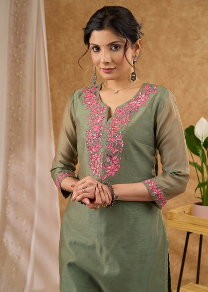 Exclusive chanderi kurta with intricate applique work Pant optional