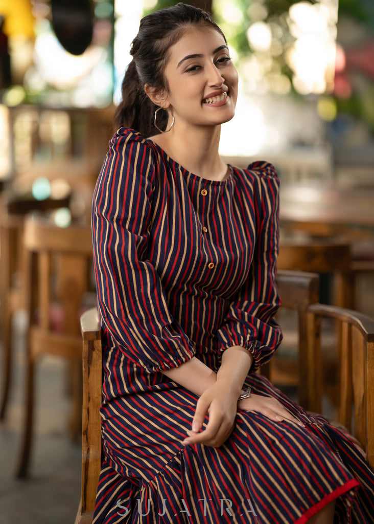 Beautiful Striped cotton dress with asymmetrical hem