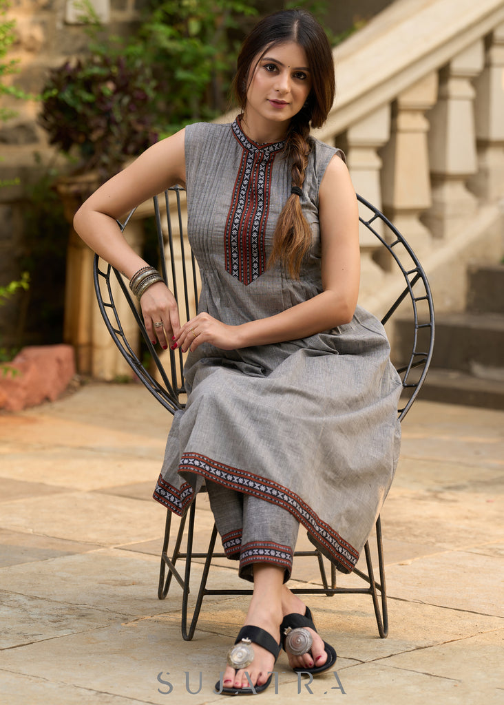 Grey A line cotton kurta with contrast ikat highlights (sleeves provided) - Pants Optional