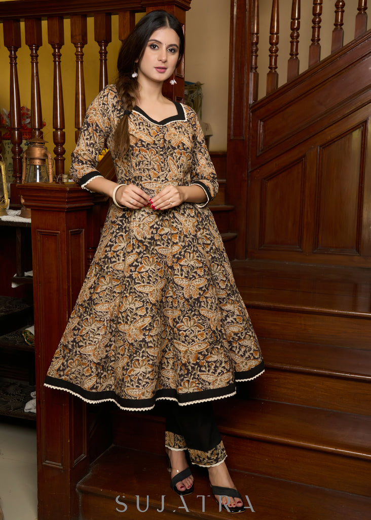 Black Kalamkari anarkali kurta with delicate lace highlights and matching pants - Dupatta Optional