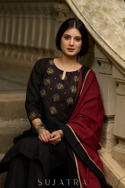 Black embroidered cotton kurta, paired with matching pants - Dupatta Optional