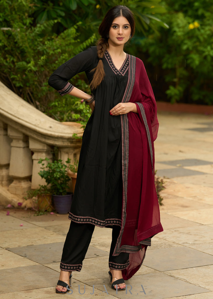 Black modal printed kurta perfectly paired with matching Pants for a regal elegance - Dupatta Optional