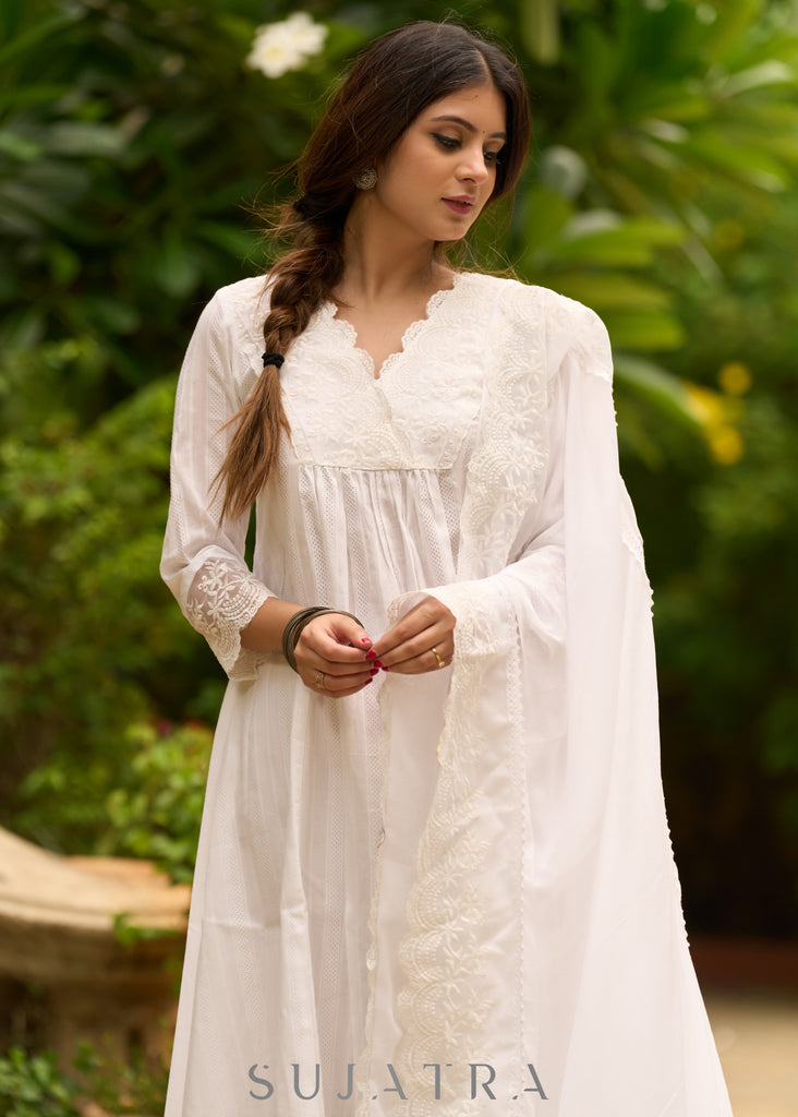 White self-textured lace yoke kurta, paired with matching pants - Dupatta Optional