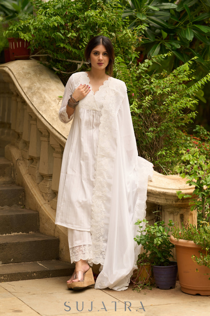 White self-textured lace yoke kurta, paired with matching pants - Dupatta Optional