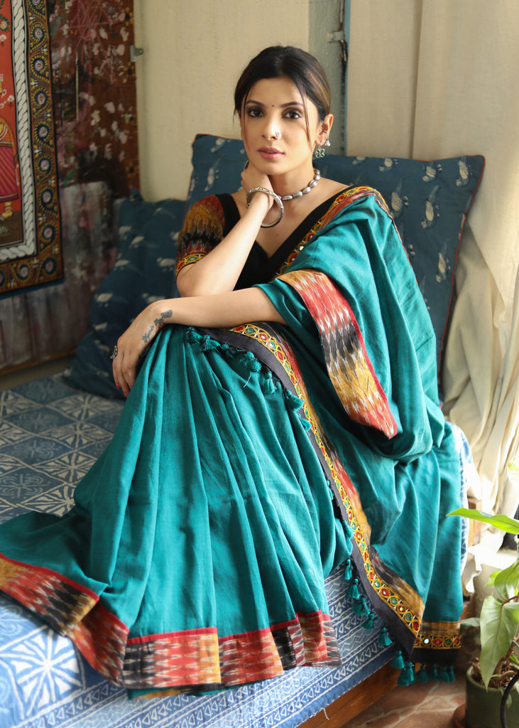 Pin by Koto Koto on saree poses | Saree models, Saree photoshoot, Indian  beauty saree