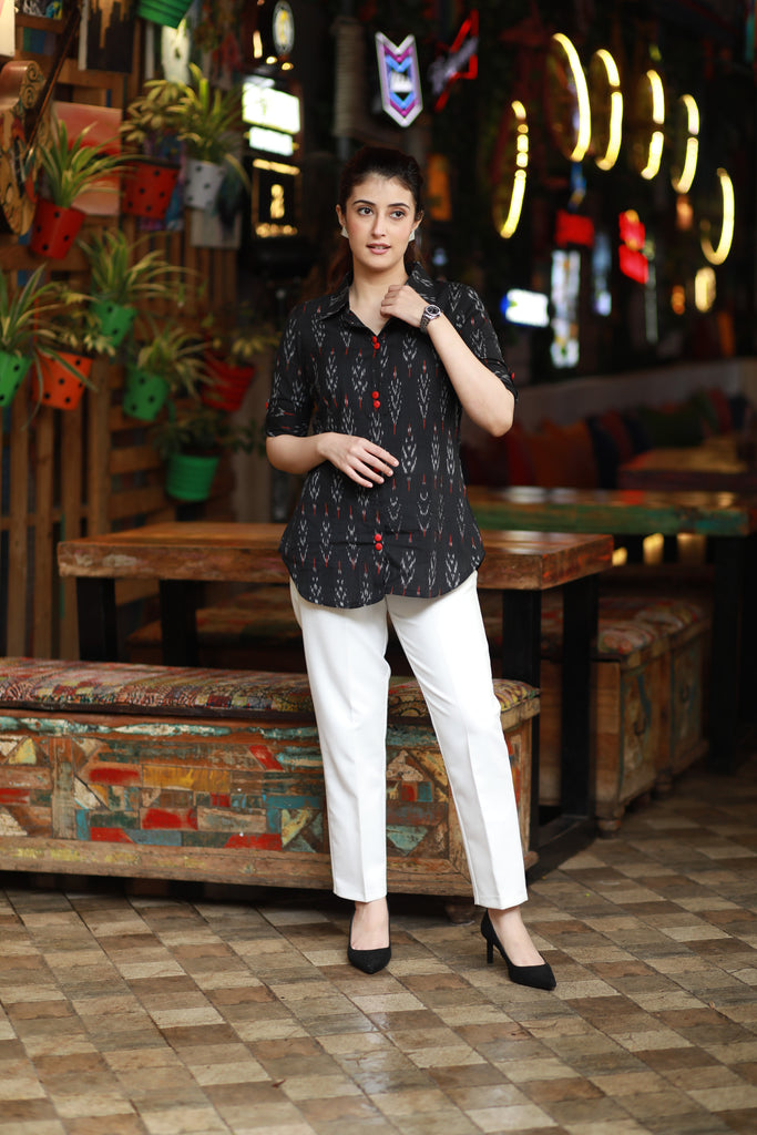 Evergreen Black Ikat Casual Shirt With Elbow Sleeves & Red Buttons