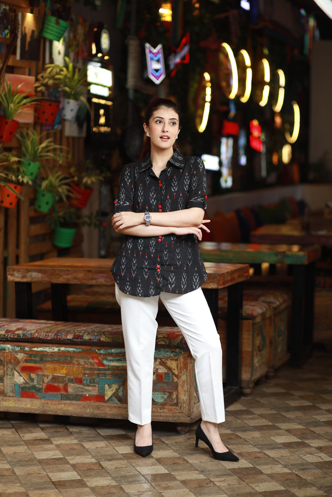 Evergreen Black Ikat Casual Shirt With Elbow Sleeves & Red Buttons