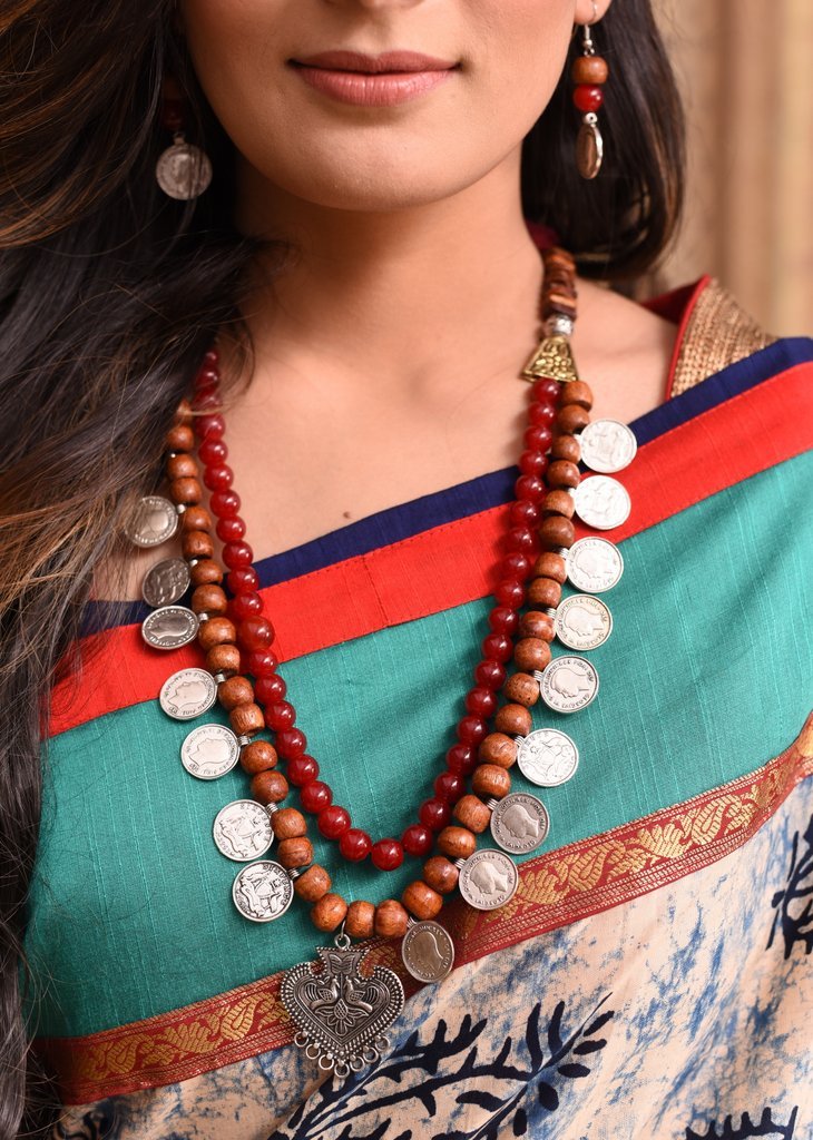 Beads necklace store for saree